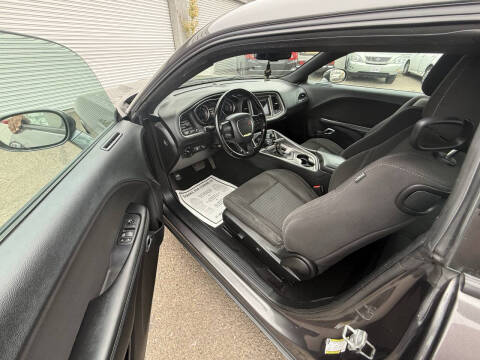 2020 Dodge Challenger SXT