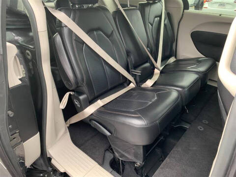 2019 Chrysler Pacifica Touring L