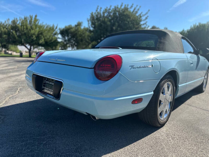2003 Ford Thunderbird