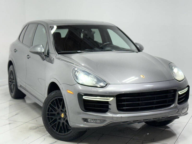 2016 Porsche Cayenne GTS
