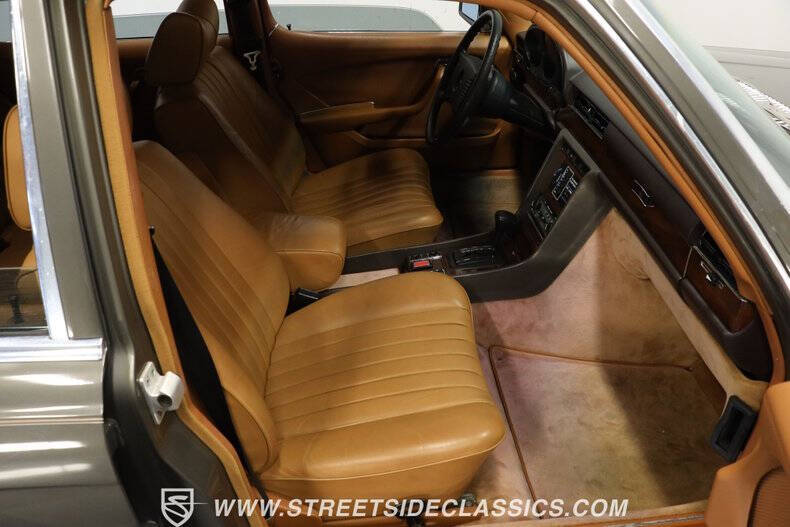 1979 Mercedes-Benz 450-Class