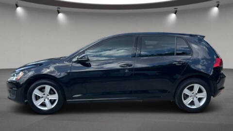 2017 Volkswagen Golf TSI Wolfsburg Edition