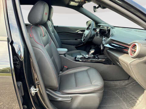 2025 Chevrolet Trax RS
