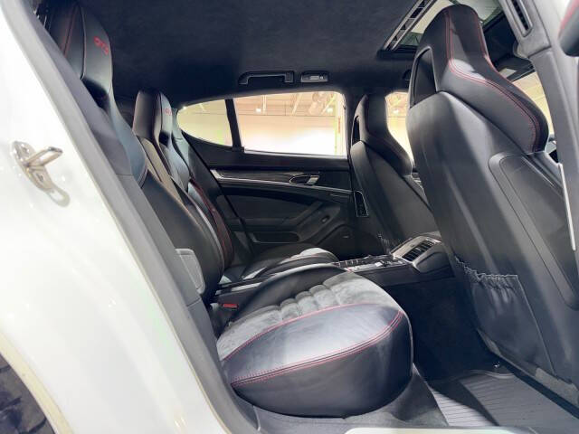 2015 Porsche Panamera GTS