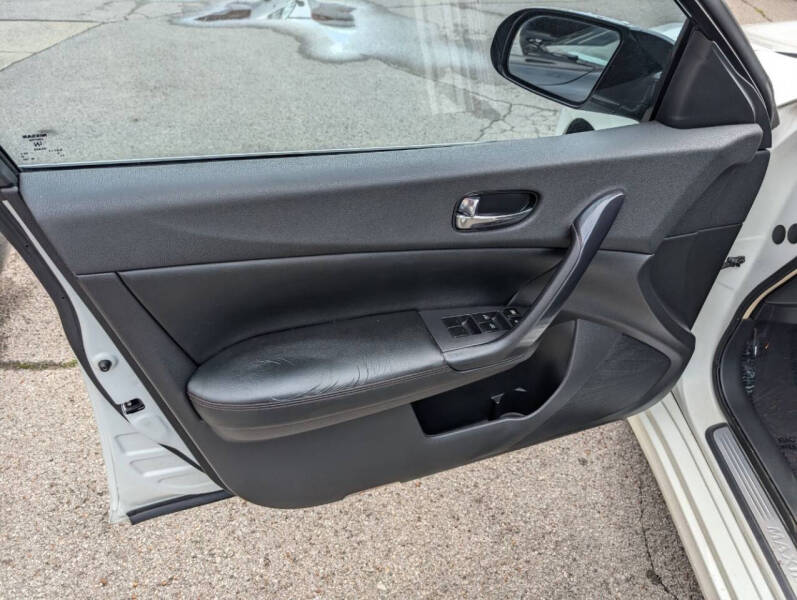 2014 Nissan Maxima