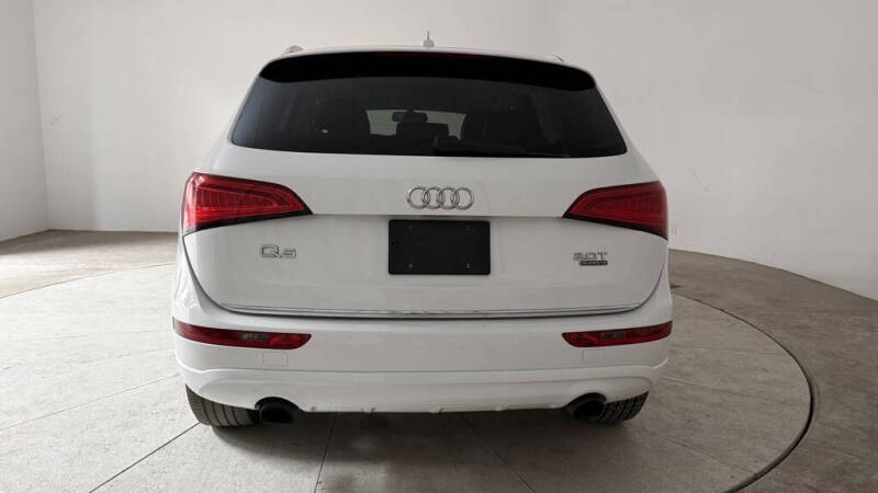2016 Audi Q5 2.0T quattro Premium