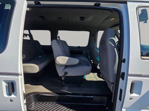 2001 Ford E-Series E-350 SD XLT