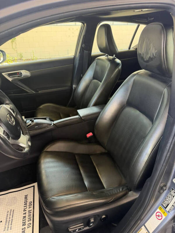 2013 Lexus CT 200h