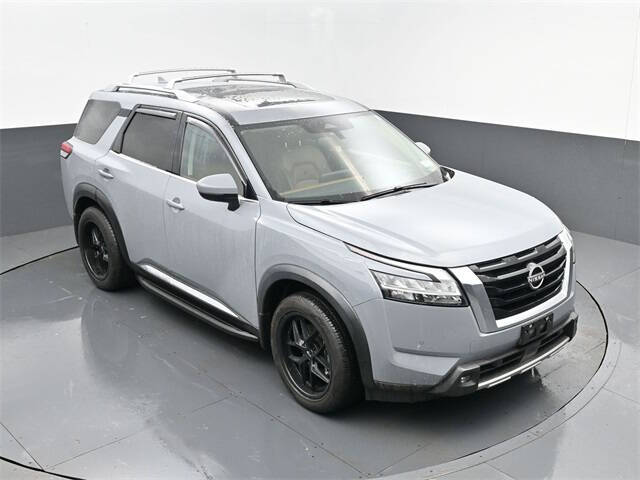 2022 Nissan Pathfinder Platinum
