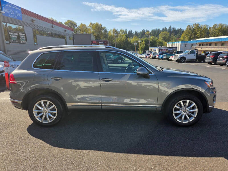 2015 Volkswagen Touareg V6 Sport