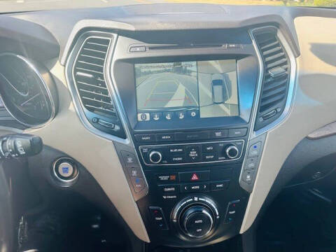 2017 Hyundai Santa Fe SE Ultimate