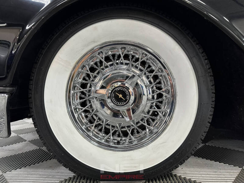 1962 Ford Thunderbird