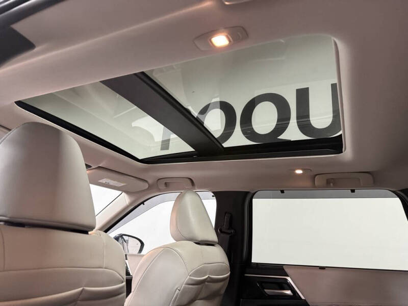 2023 Mitsubishi Outlander PHEV SEL