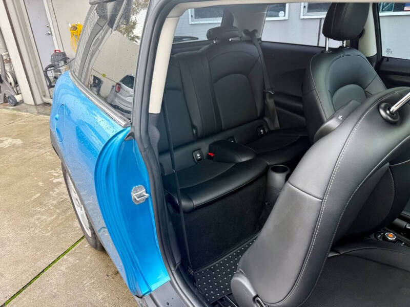 2016 MINI Hardtop 2 Door Cooper