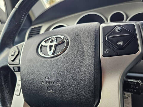 2015 Toyota Sequoia SR5