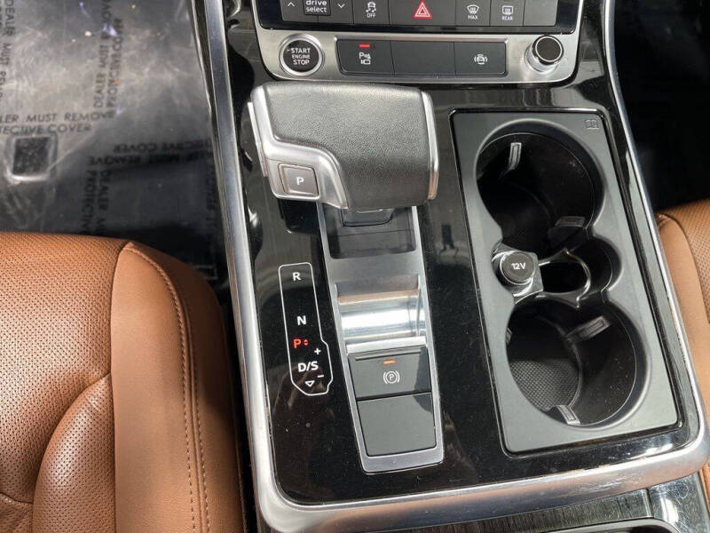 2022 Audi Q8 quattro Premium Plus 55 TFSI