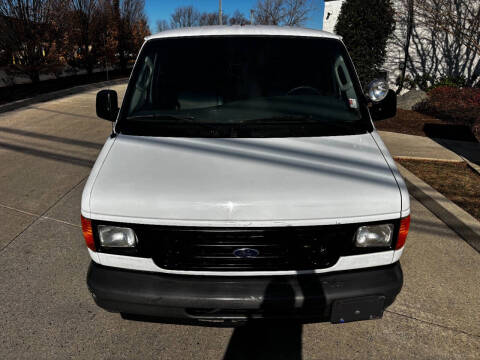 2004 Ford E-Series E-350 SD