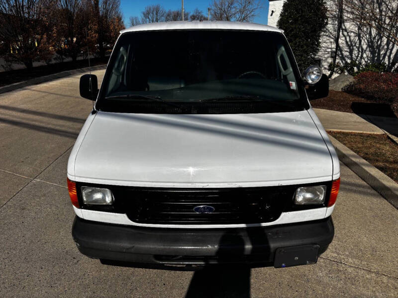 2004 Ford E-Series E-350 SD