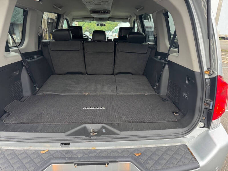 2010 Nissan Armada SE