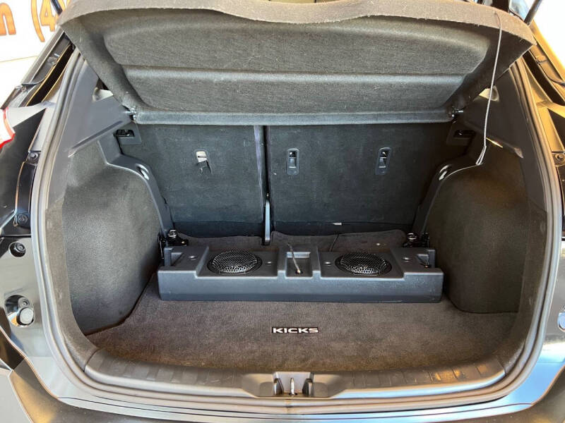 2019 Nissan Kicks SV