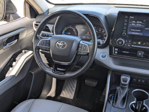 2021 Toyota Highlander Hybrid XLE