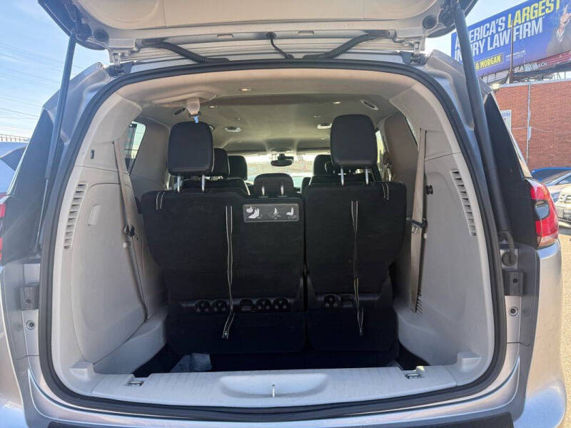 2021 Chrysler Pacifica Touring L
