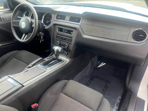 2011 Ford Mustang V6 Premium