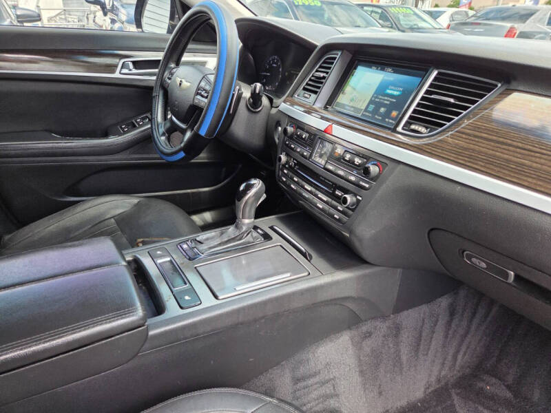 2015 Hyundai Genesis