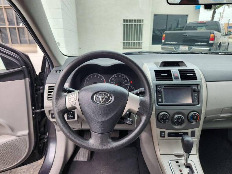 2013 Toyota Corolla LE