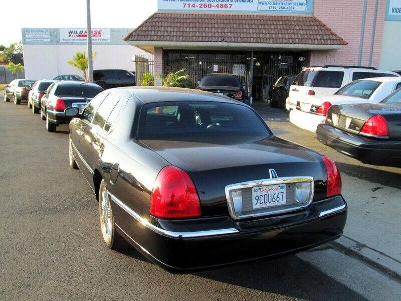 2011 Lincoln Town Car Executive L
