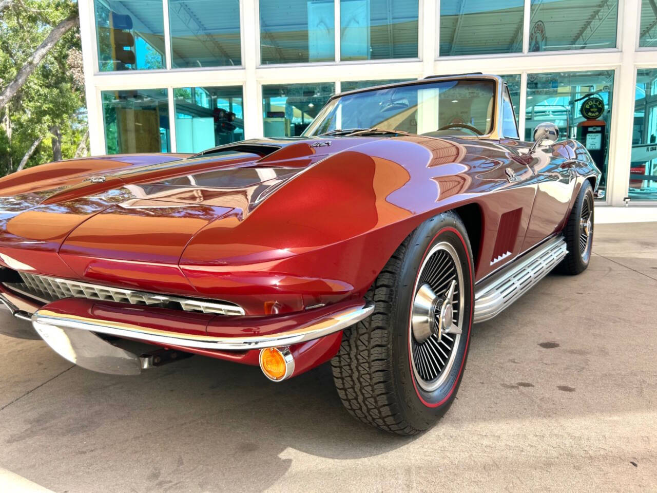 1966 Chevrolet Corvette 12