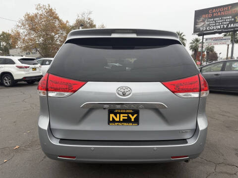 2014 Toyota Sienna Limited 7-Passenger