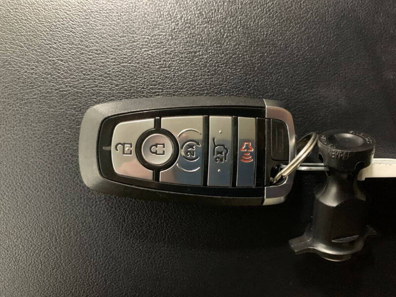 2020 Ford Edge Titanium