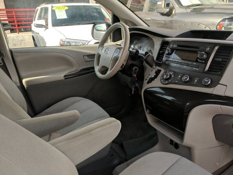 2014 Toyota Sienna L 7-Passenger
