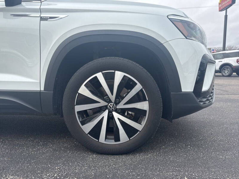 2022 Volkswagen Taos SE 4Motion