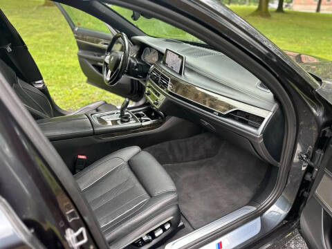 2016 BMW 7 Series 750i xDrive