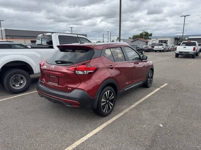 2019 Nissan Kicks SR