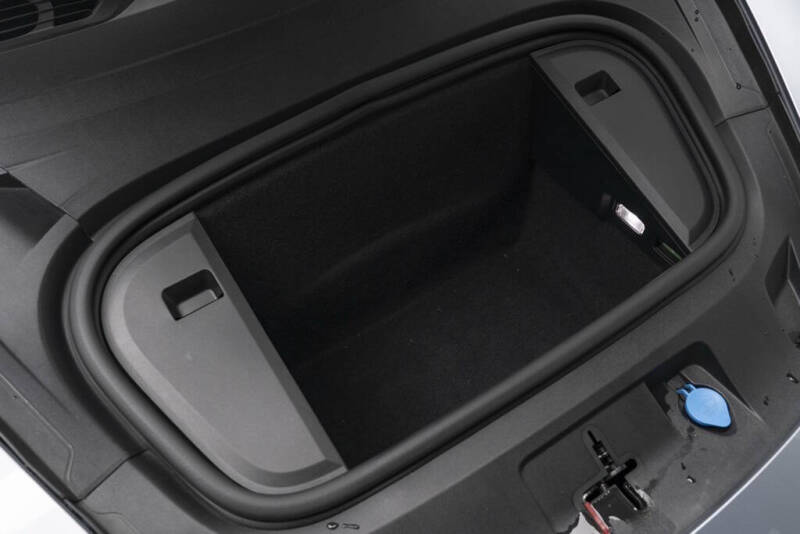 2020 Porsche Taycan Turbo