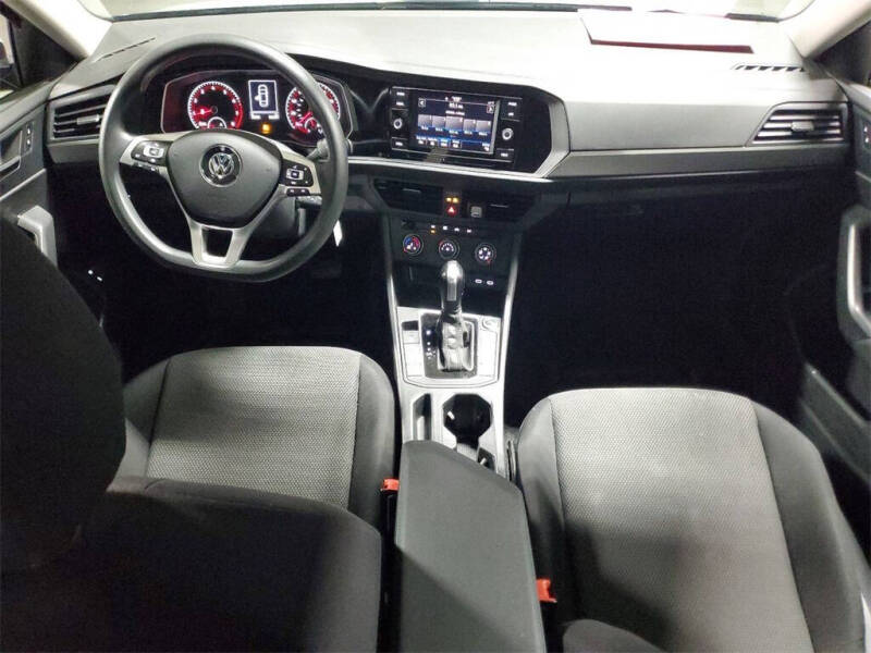 2020 Volkswagen Jetta R-Line