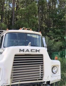 1994 Mack DM690S