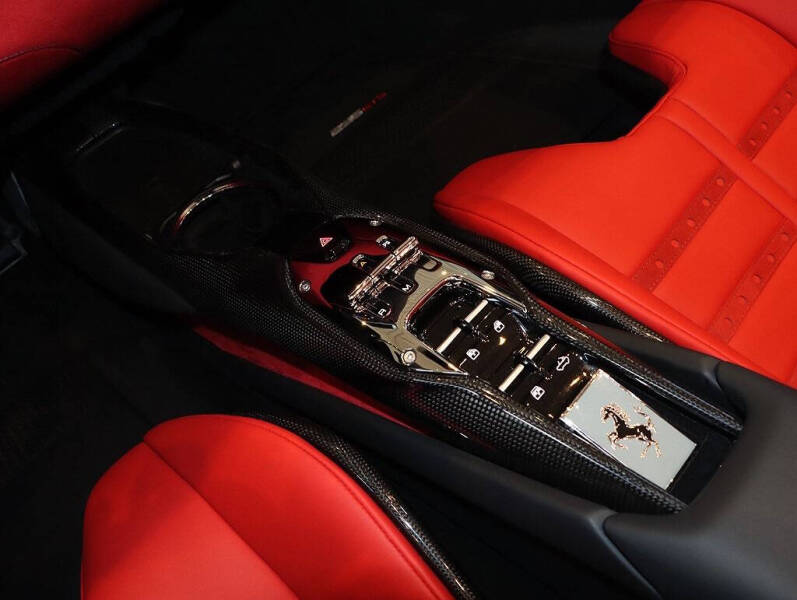 2024 Ferrari 296 GTS