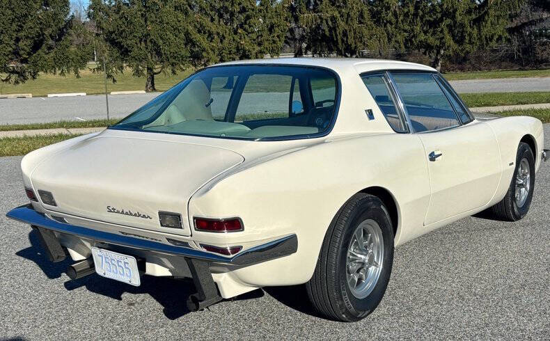 1963 Studebaker Avanti