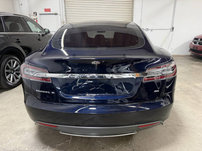 2015 Tesla Model S 85