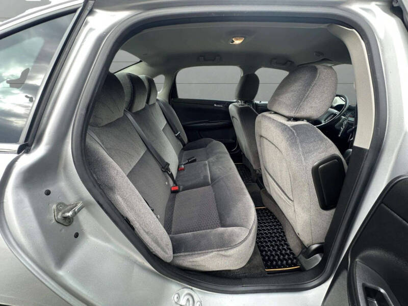 2011 Chevrolet Impala LT