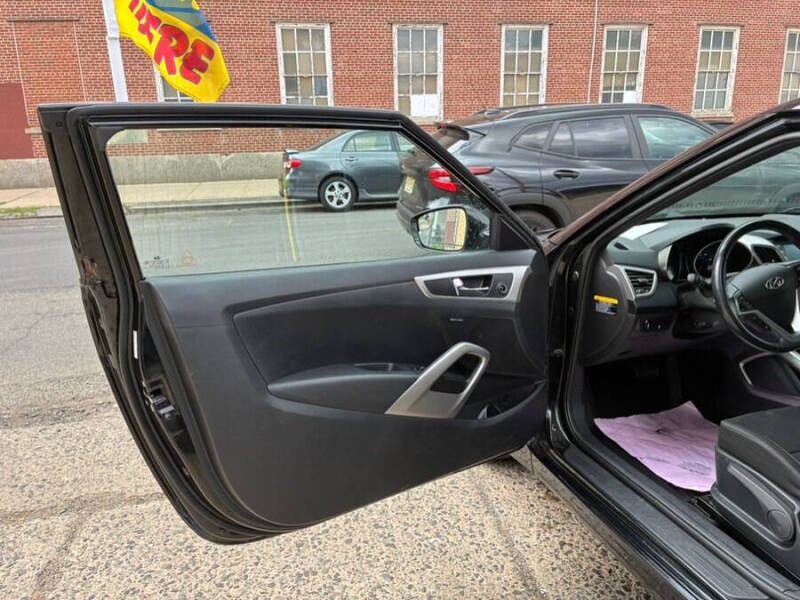 2017 Hyundai Veloster Value Edition