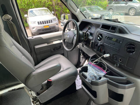 2011 Ford E-Series E-150