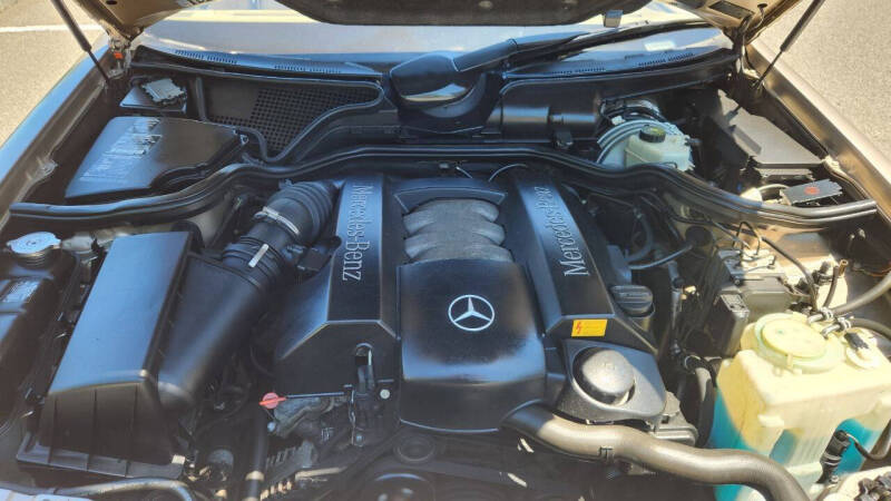 2001 Mercedes-Benz E-Class E 320
