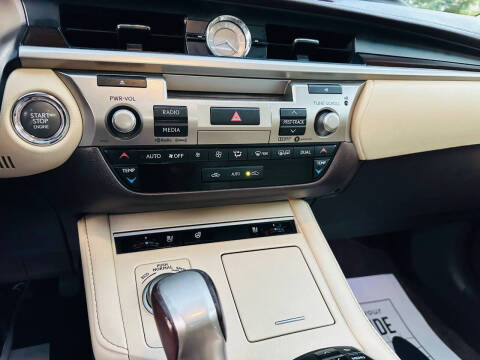 2017 Lexus ES 350
