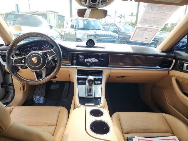 2020 Porsche Panamera