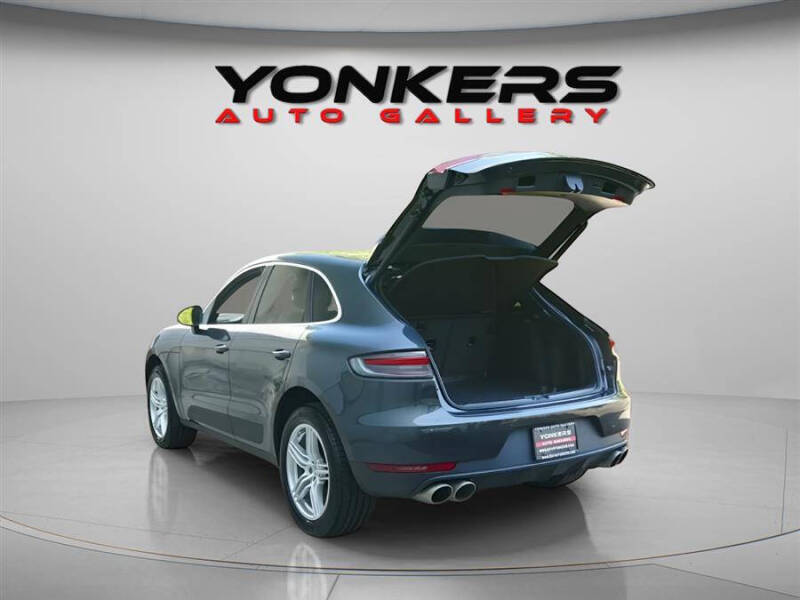 2021 Porsche Macan S